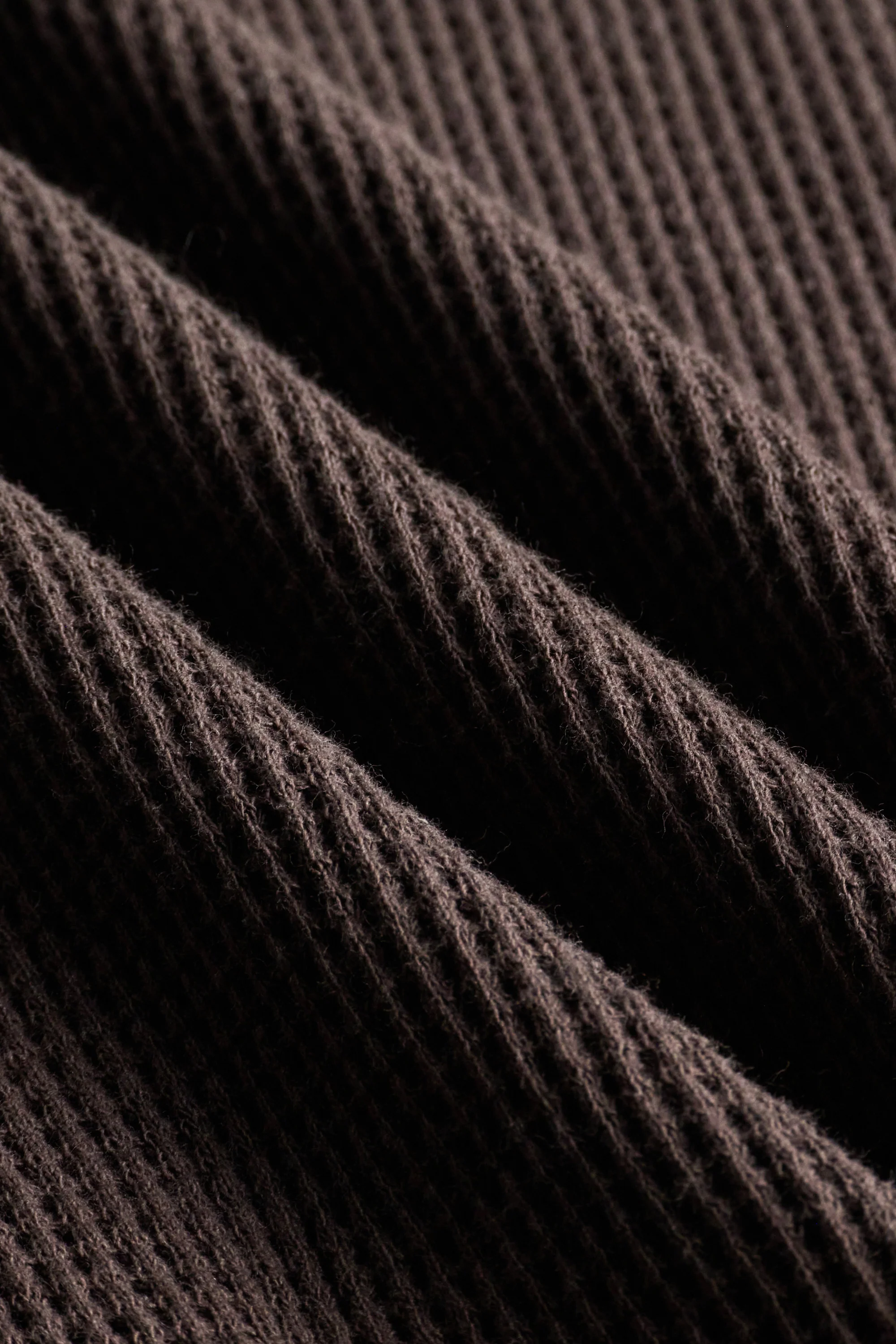 Fitted Long Sleeve Waffle T-Shirt, Umber - Image 4