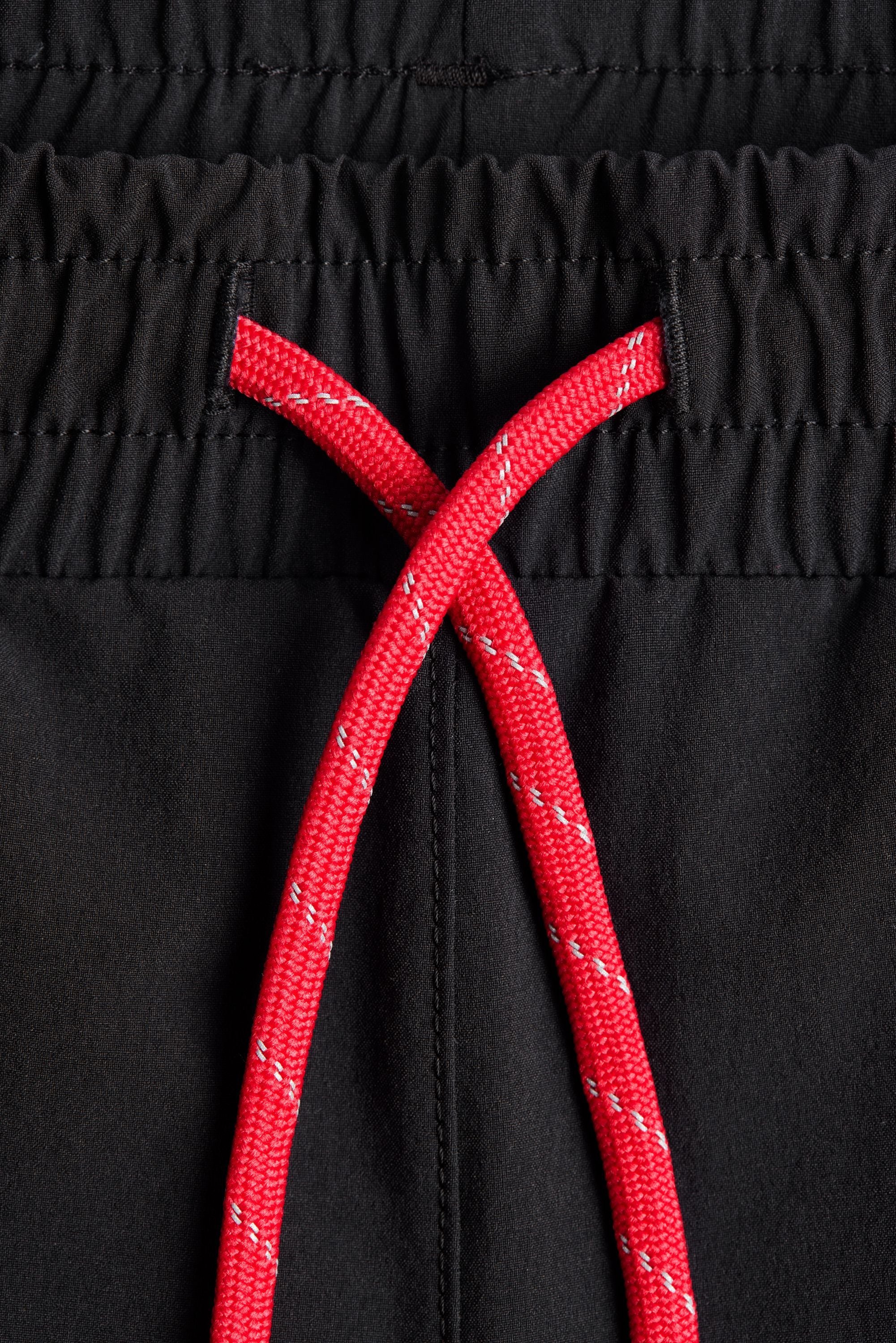 Layered Pocketed Trail Shorts, Black - Image 4